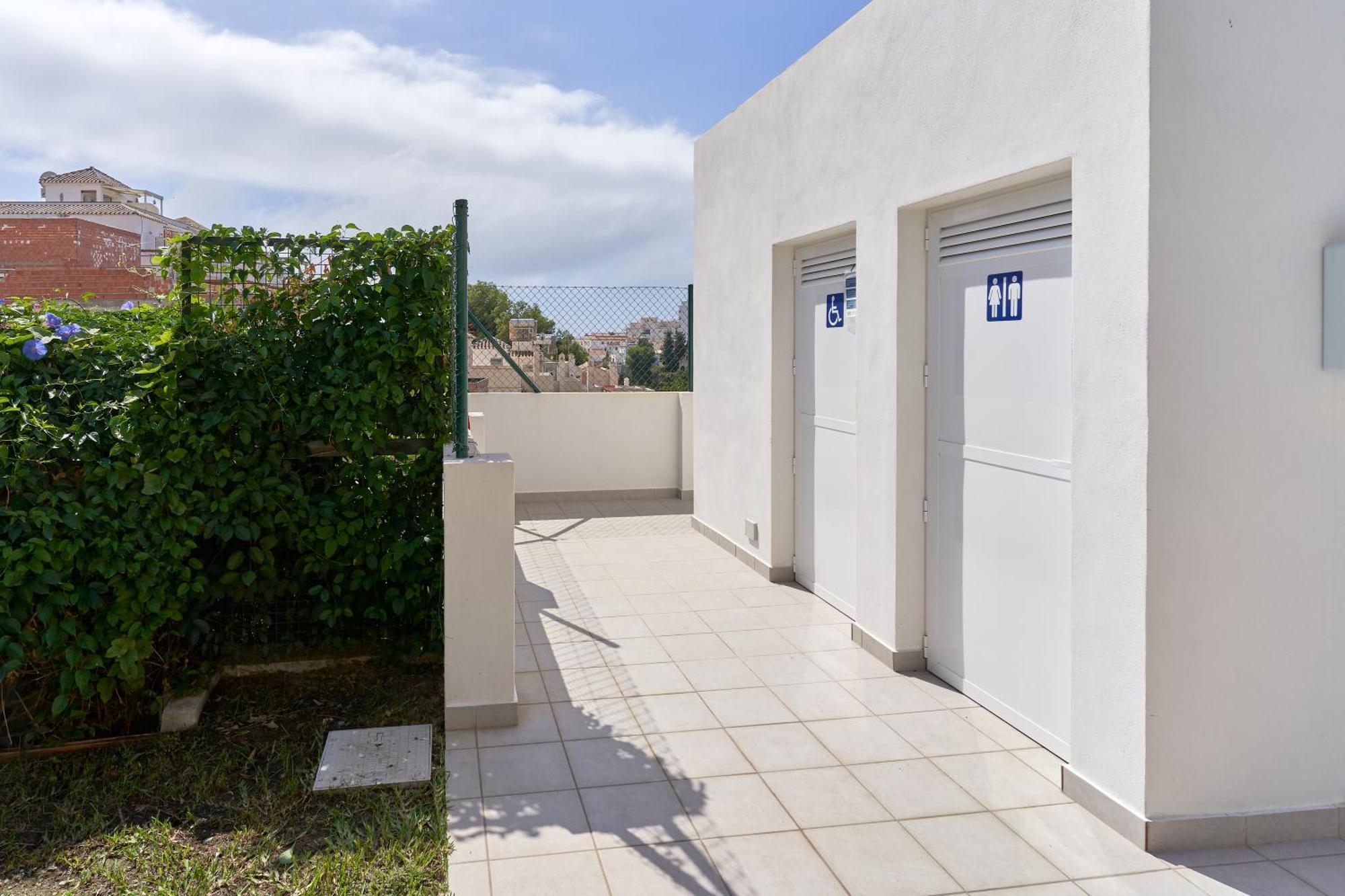 Hawaii 1St Floor Burriana, Nerja Apartment Екстериор снимка