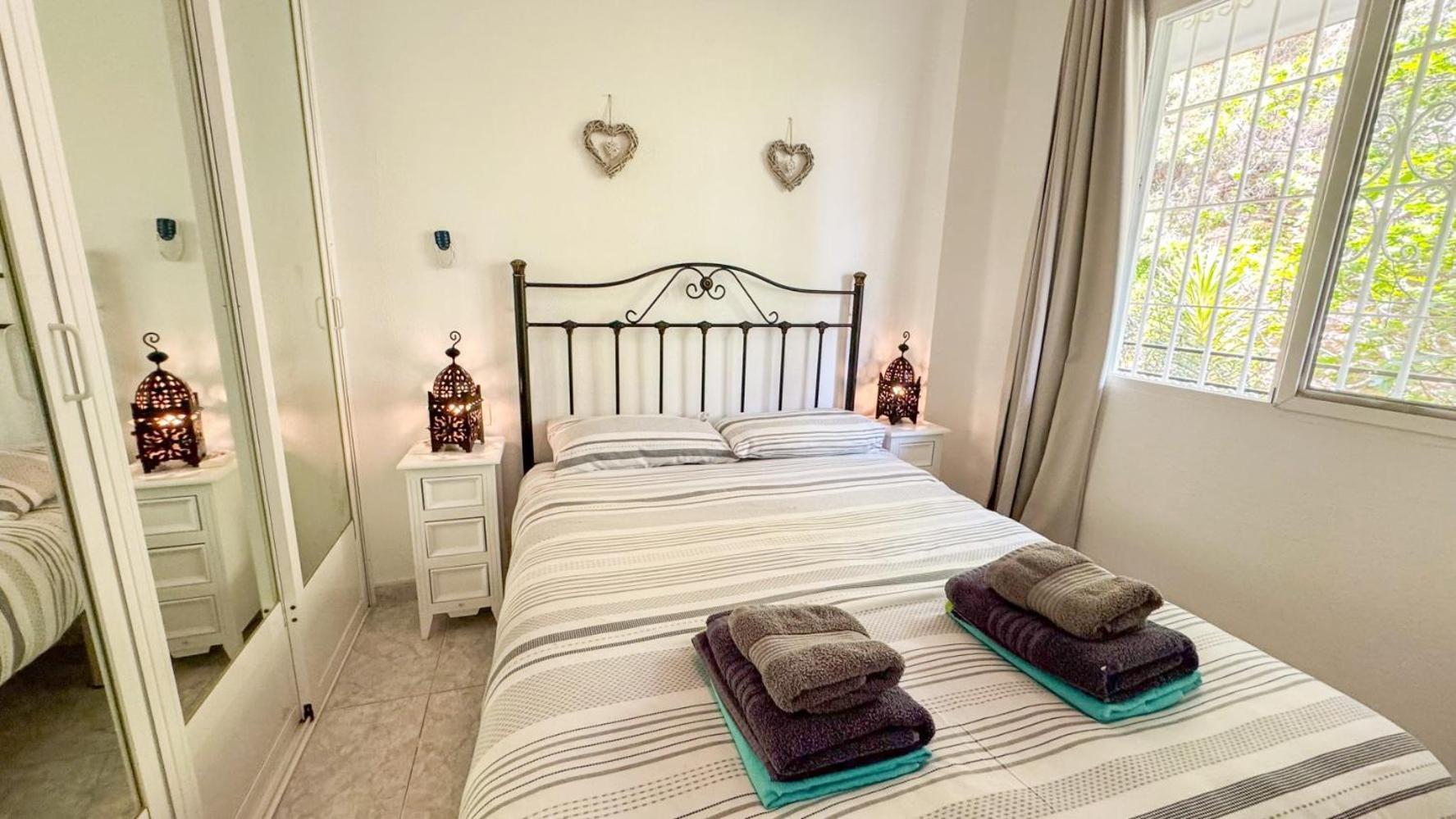 Hawaii 1St Floor Burriana, Nerja Apartment Екстериор снимка