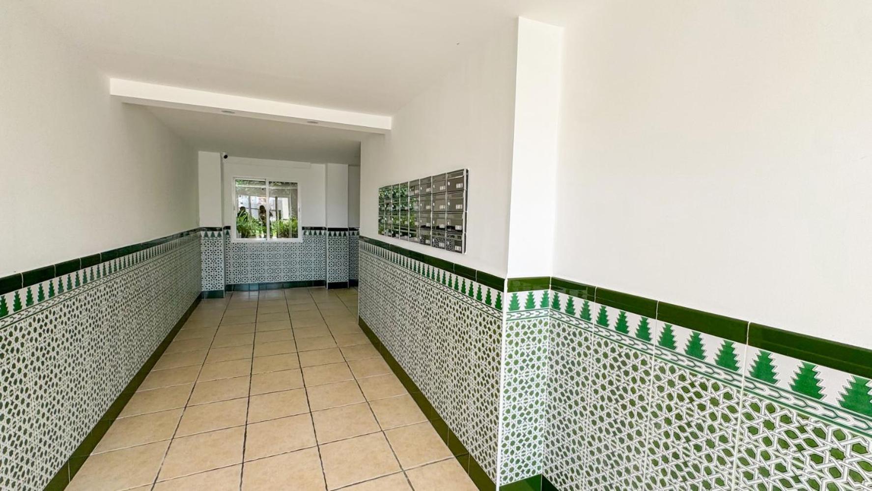 Hawaii 1St Floor Burriana, Nerja Apartment Екстериор снимка