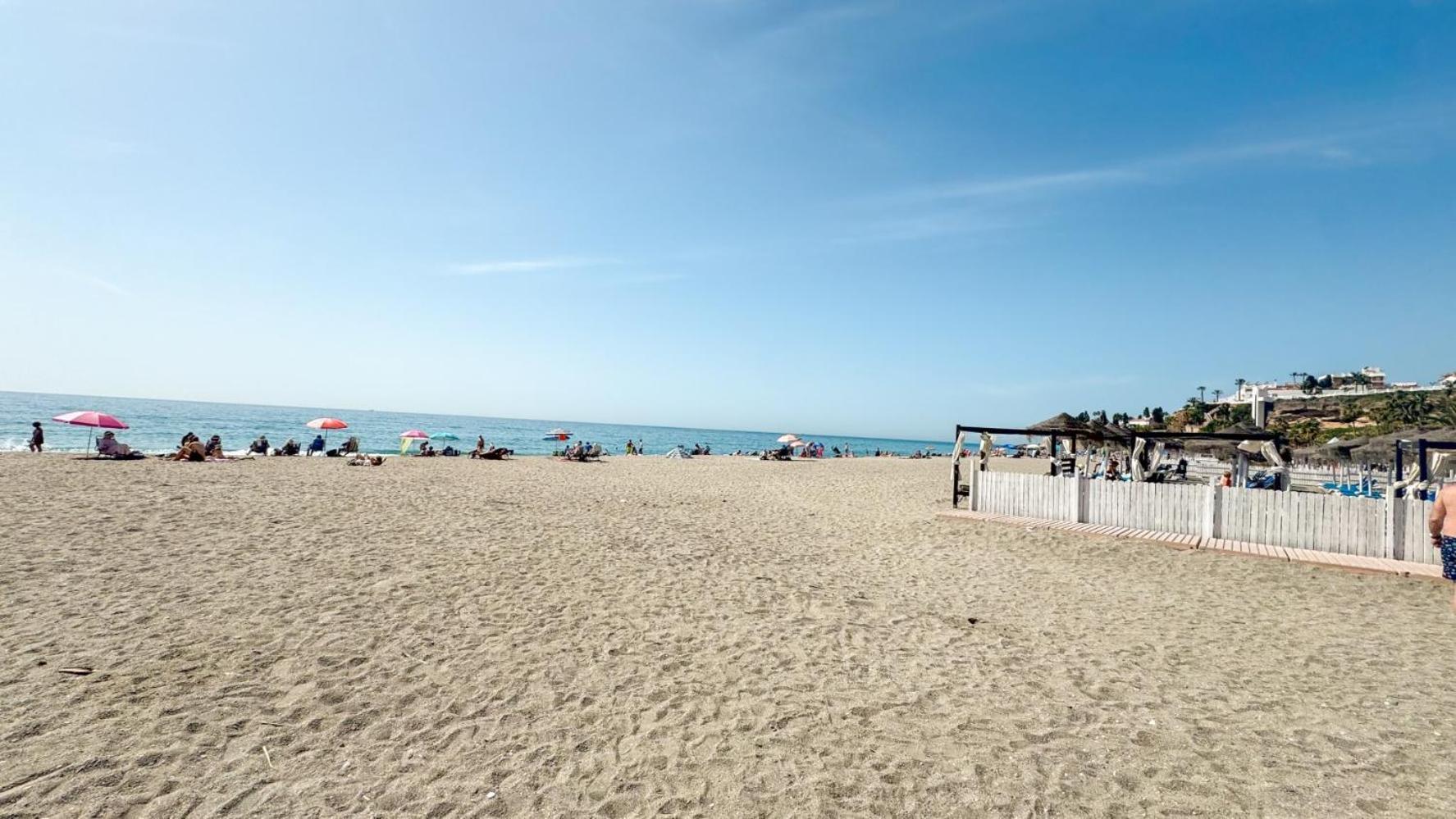 Hawaii 1St Floor Burriana, Nerja Apartment Екстериор снимка
